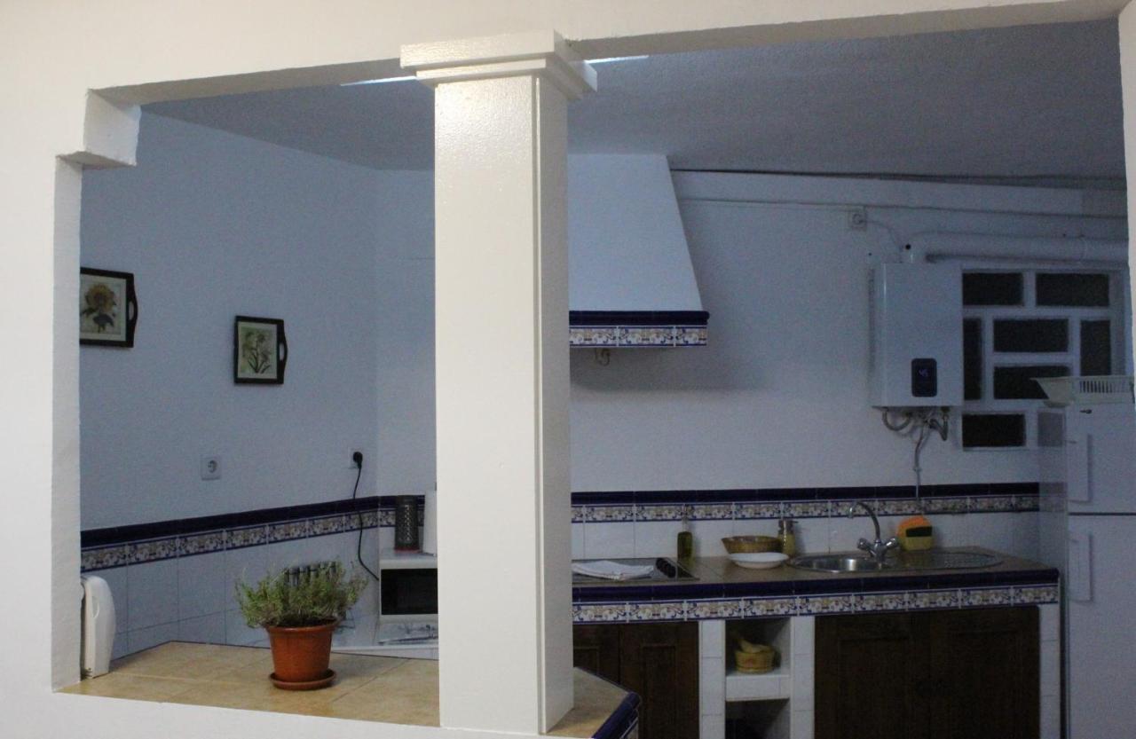Al Pie Del Camarin Con Parking Gratis Apartman Jaén Kültér fotó