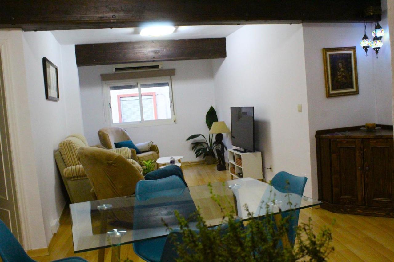 Al Pie Del Camarin Con Parking Gratis Apartman Jaén Kültér fotó